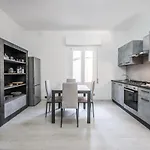 Smart Life House In The Heart Of Modena