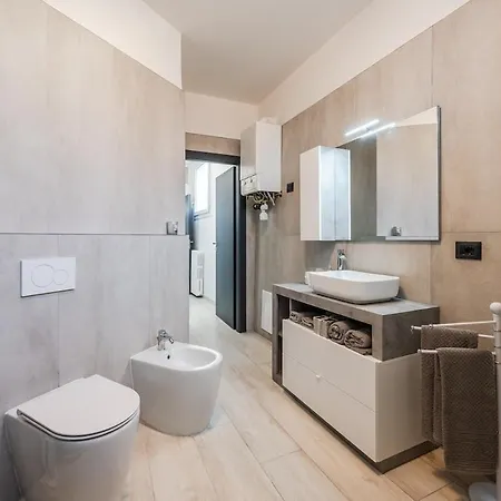 Smart Life House In The Heart Of Modena