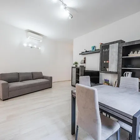 Smart Life House In The Heart Of