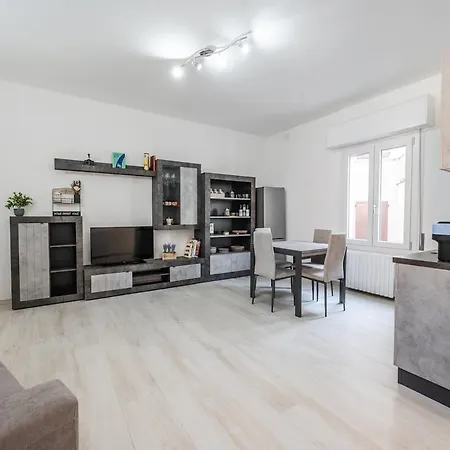 Apartment Smart Life House In The Heart Of Modena