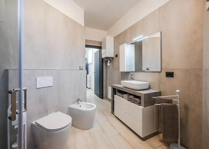 Smart Life House In The Heart Of モデナ