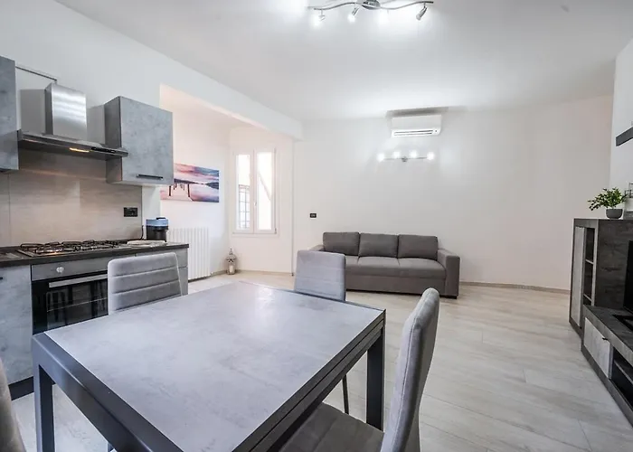 Smart Life House In The Heart Of Διαμέρισμα Μόντενα