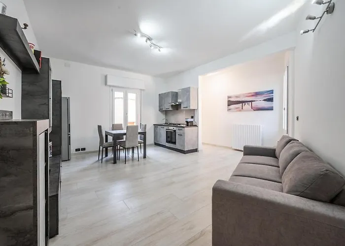 Smart Life House In The Heart Of モデナ